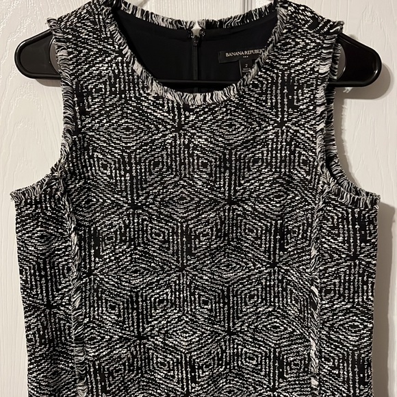 Banana Republic Black & White Dress - Picture 3 of 6